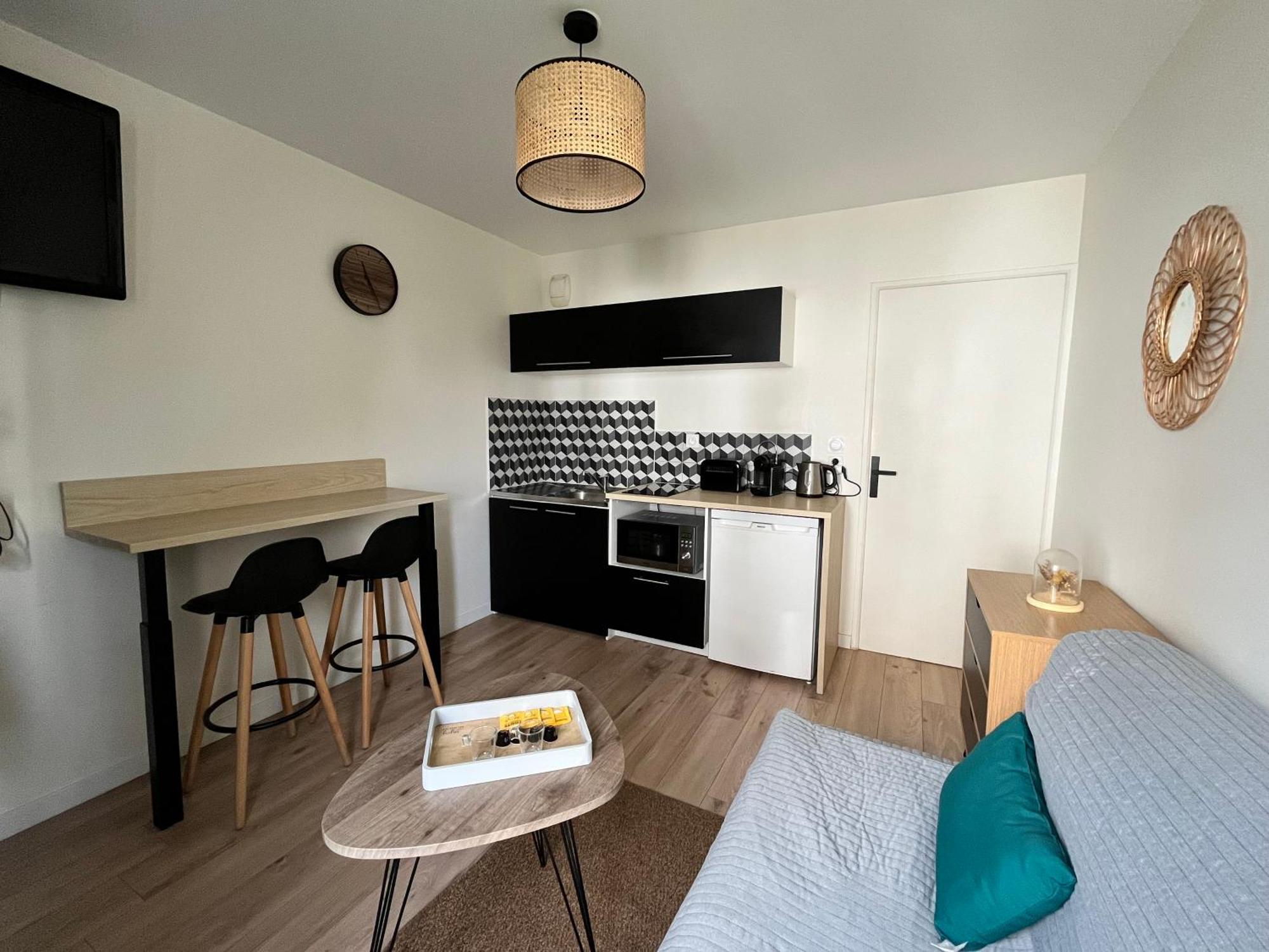 Agreable Studio Calme - Proche Tramway Et Centre Nantes Exterior foto